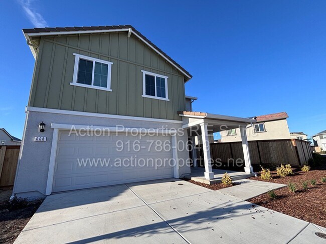 Building Photo - Amoruso Ranch Roseville: Brand new Solar DR Horton 4 Bedroom 2.5 Bath, Open Floor Plan,