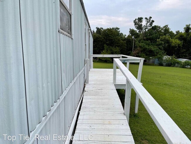 Foto del edificio - 3 br, 2 bath House - 17499 Williams Dr