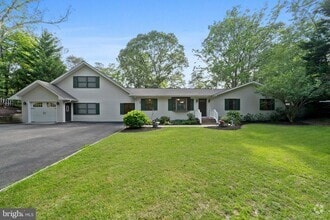 Building Photo - 44604 Smiths Nursery Rd