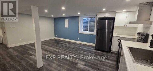 Photo du bâtiment - 96 Geneva Crescent