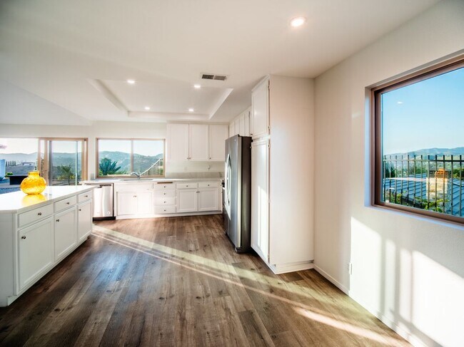 Foto del edificio - 2181 Hillsbury Rd