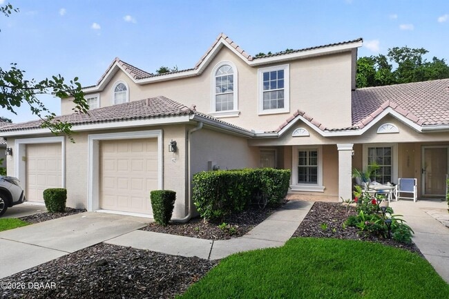 Building Photo - 42 Golf Villa Dr