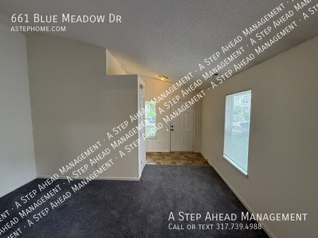 Foto del edificio - 661 Blue Meadow Dr