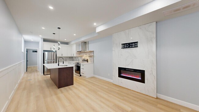 Building Photo - BRAND NEW 1 BEDROOM APARTMENT IN EAST LONDON