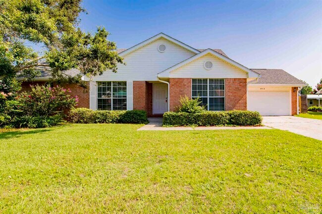 Foto del edificio - 4012 Shorewood Dr