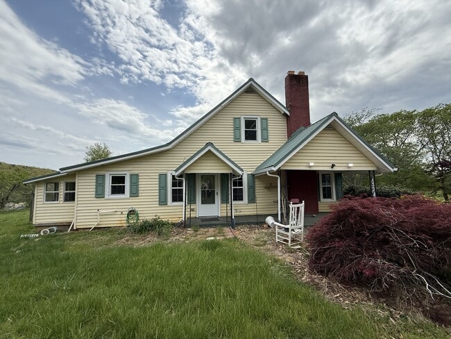 Foto del edificio - 479 Indian Grove Church Rd
