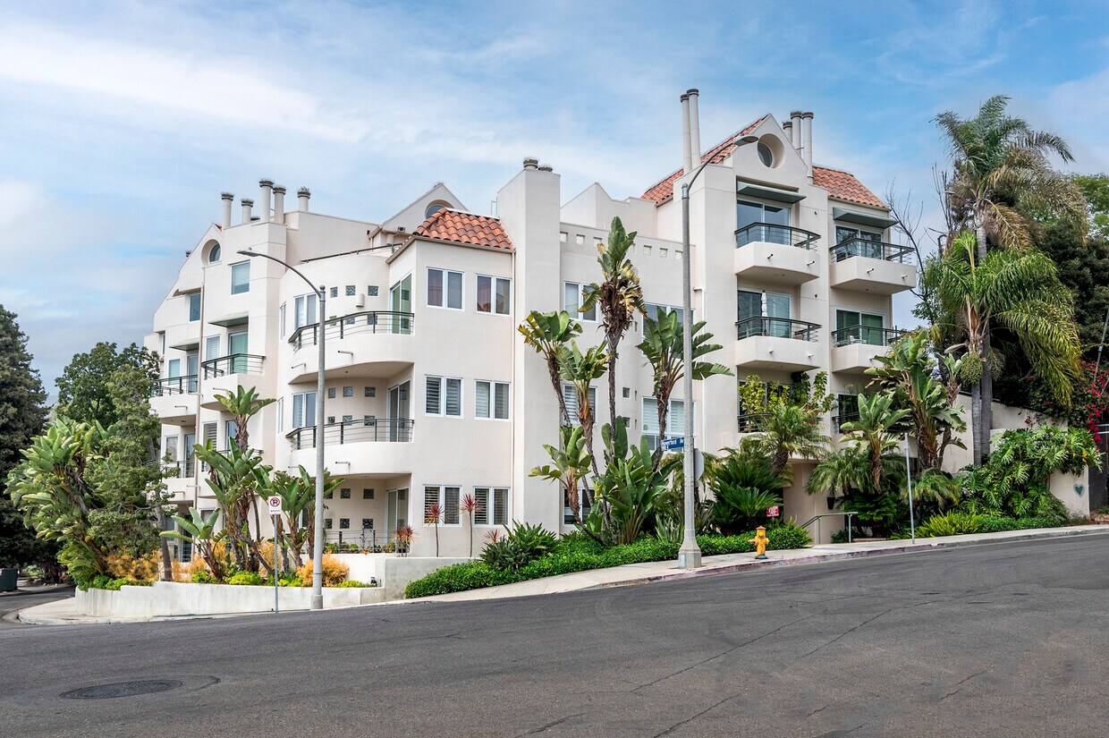 Foto principal - 15425 Antioch St