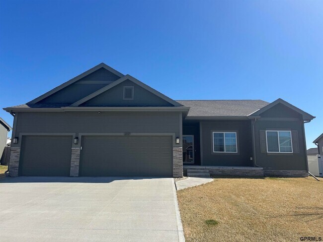 Foto del edificio - 14907 S 19th St