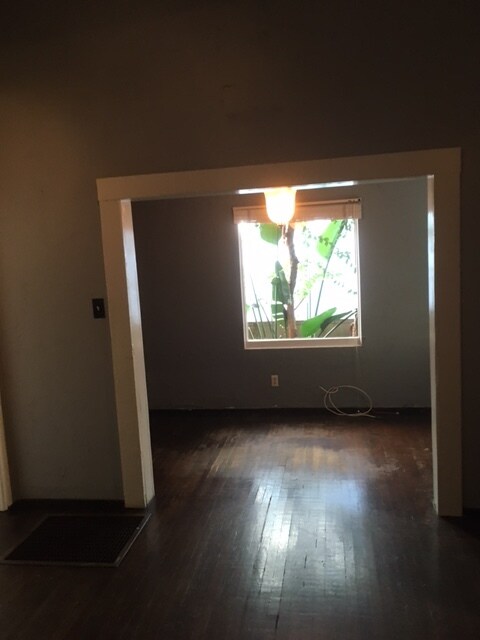 Foto del edificio - 1225 N Ogden Dr