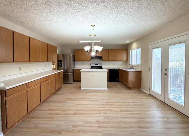 Building Photo - 9202 Roquefort