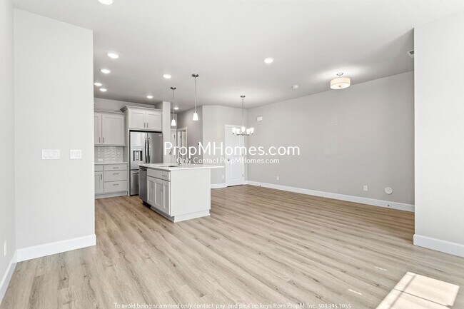 Foto del edificio - Lovely Luxury Townhome in South Cooper Mountain - DEPOSIT SPECIAL