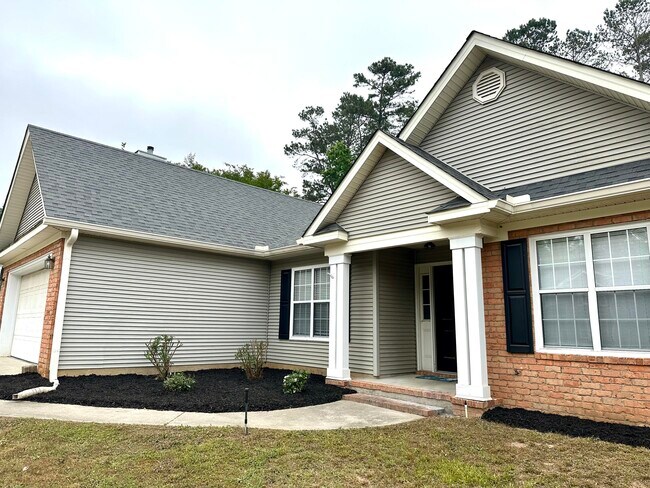 Building Photo - 945 Hunting Horn Wy