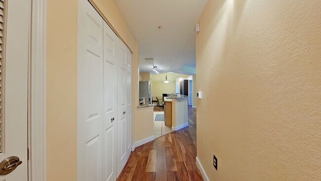 Foto del edificio - Stunning 2Bedroom Condo at VIlla San Marco!