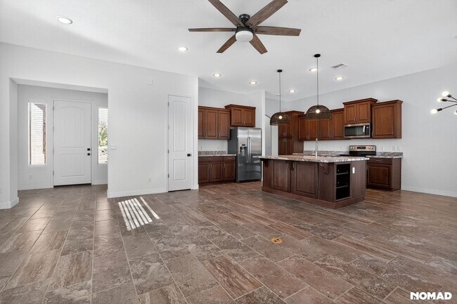 Foto del edificio - 5355 N Evans Way