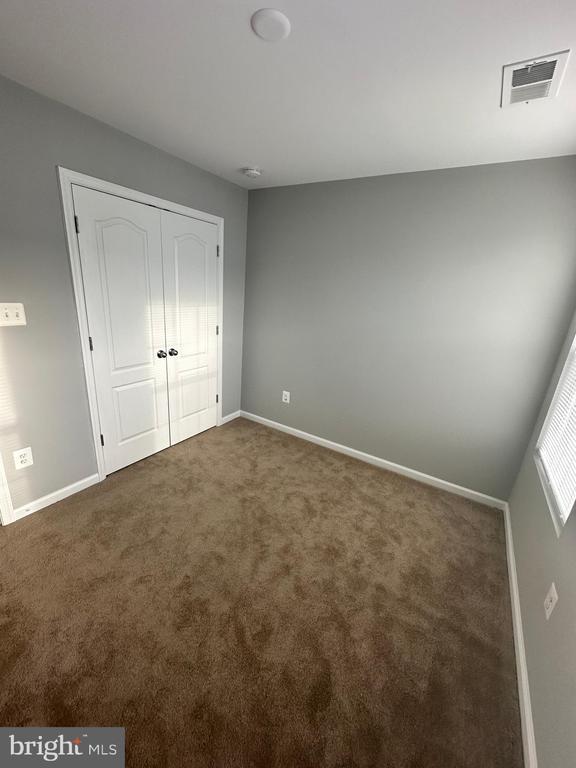 Foto del edificio - 21099 Brunswick Ln