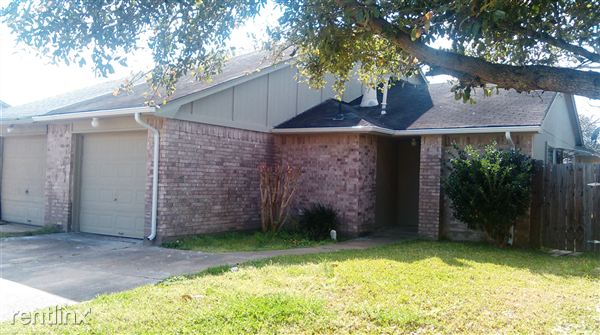 Primary Photo - 16426 Monte Carlo Ln