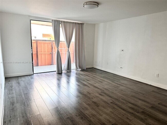 Foto del edificio - 13789 SW 66th St