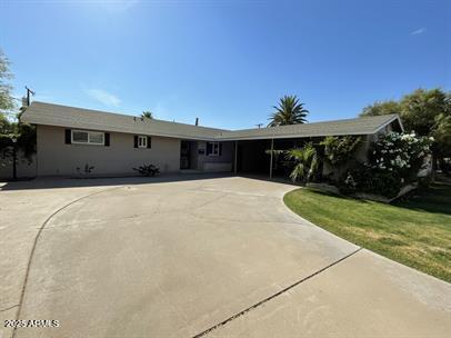 Building Photo - 2139 S La Rosa Dr
