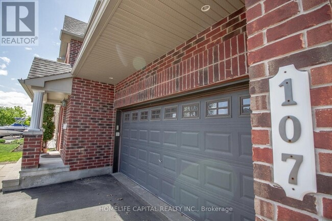 Building Photo - 107 Vallier Way