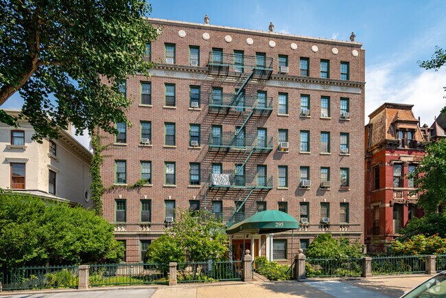 Building Photo - 295 Washington Ave
