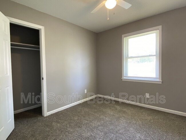 Building Photo - 599 Mohawk Ave