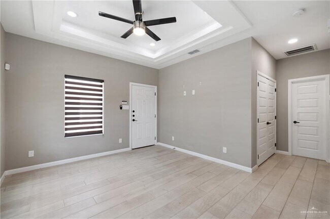 Foto del edificio - 9 N Hester St