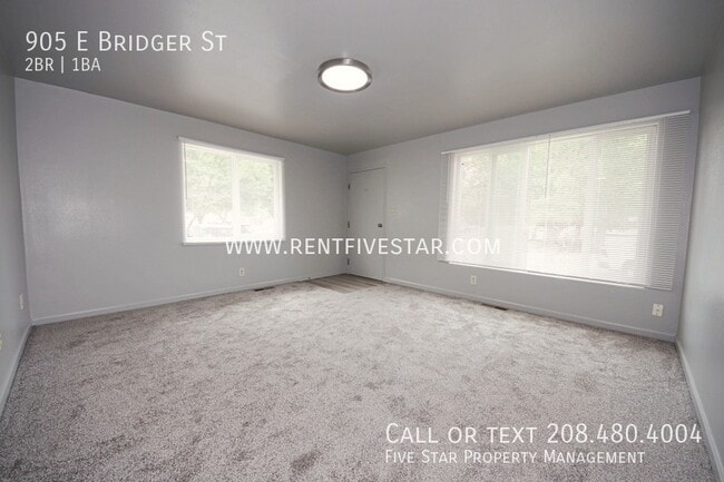 Building Photo - 905 E Bridger St