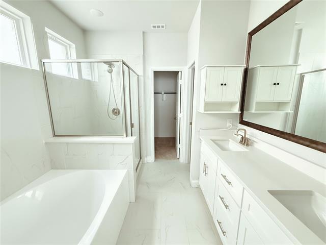 Foto del edificio - 11451 Chepstow Crescent Ct