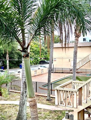 Foto del edificio - 1370 NE 119th St