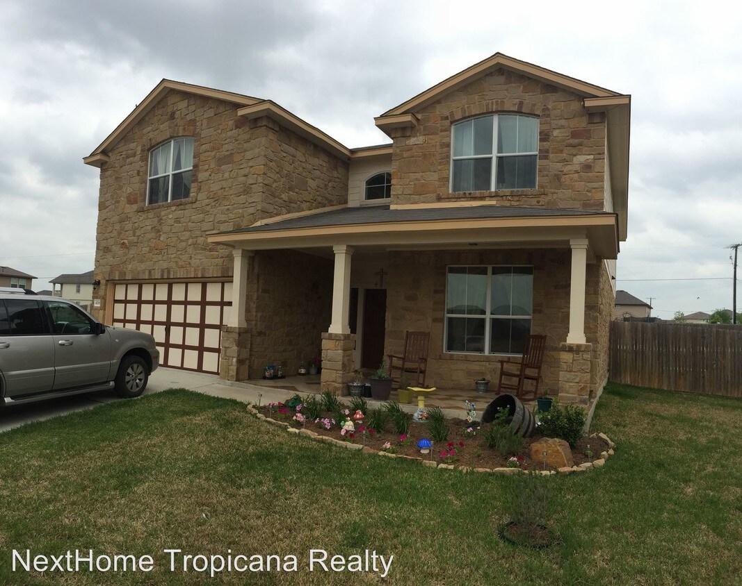 Foto principal - 5 br, 3 bath House - 4708 Bayer Hollow Dr