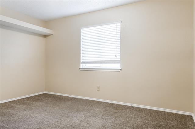 Foto del edificio - 6329 N Park Dr
