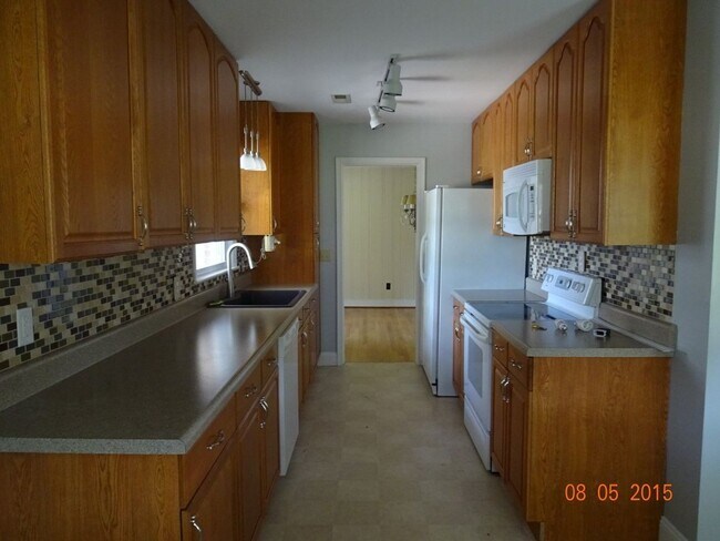 Foto del edificio - 1408 Jennelle Rd