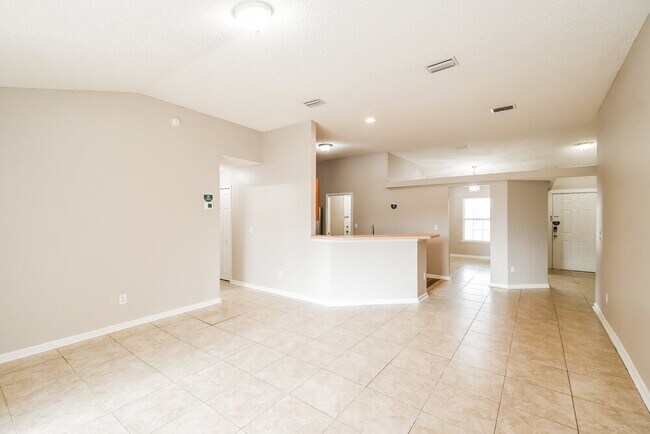 Foto del edificio - 8554 Star Leaf Rd N
