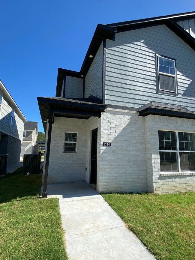 Building Photo - ARFAY SOUTH AMARILLO AVE 822