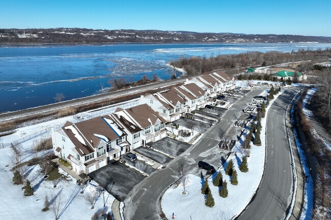 Building Photo - Toll Brothers at Hudson Landing