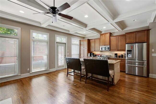Building Photo - 534 Sarabrook Pl NE