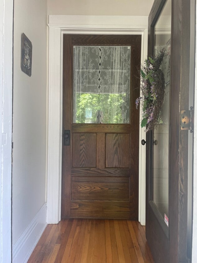 Primary Photo - 37 Hampden Rd