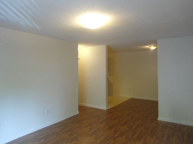 Building Photo - 614 Wessinger St