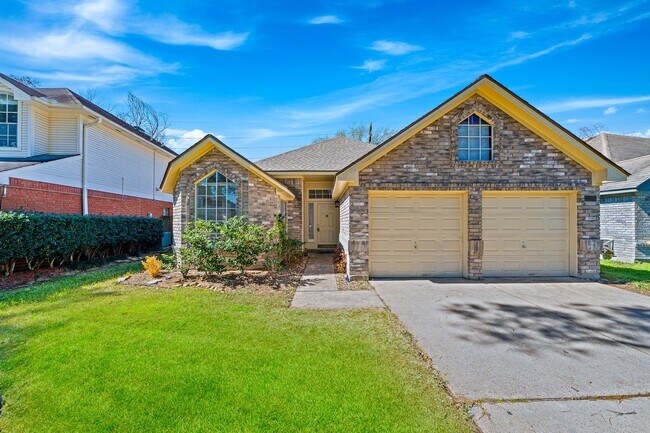 Foto del edificio - 15974 Oak Mountain Dr