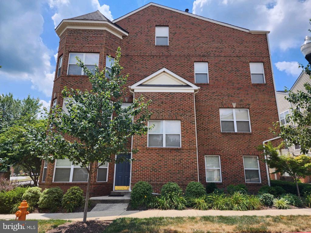 Building Photo - 10284 Rutland Round Rd