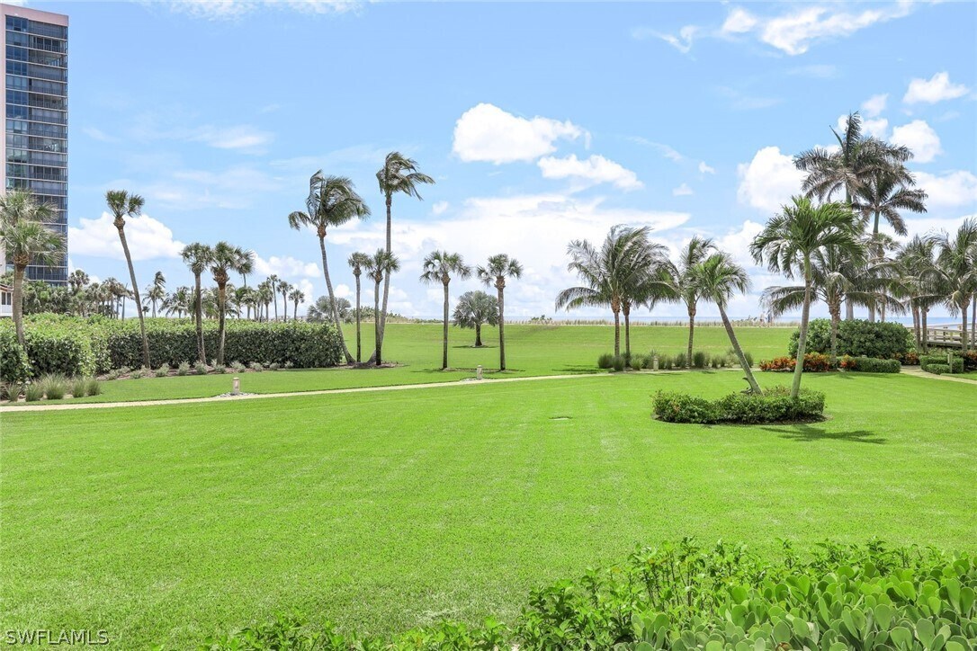Foto principal - 4901 Gulf Shore Blvd N