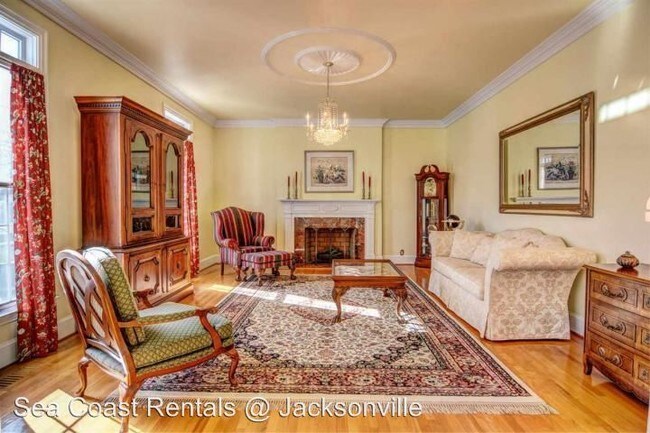 Building Photo - 5 br, 3 bath House - 104 Dover Lane