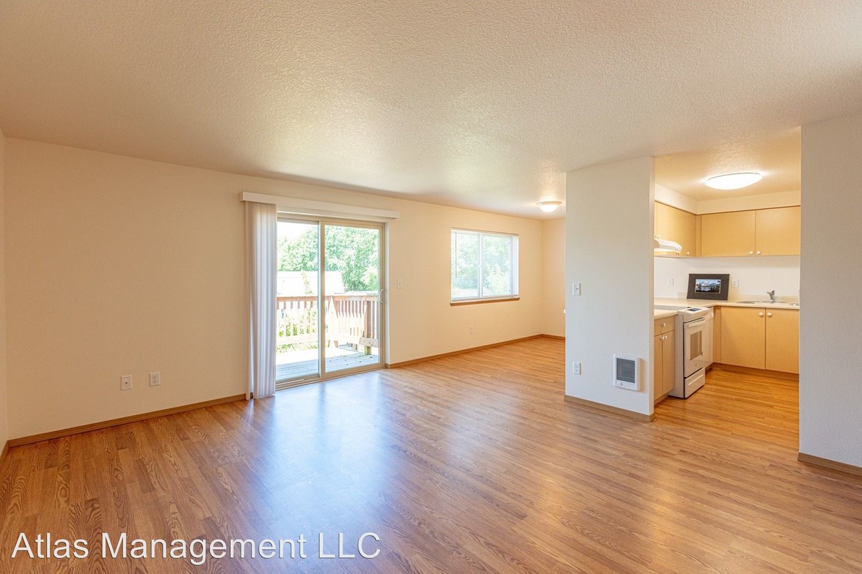 Foto principal - 9403 NE Prescott St