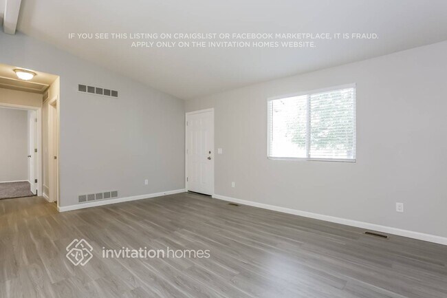 Building Photo - 4895 S Pagosa Cir