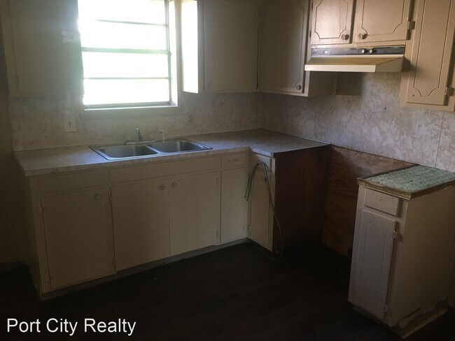 Building Photo - 4 br, 1.5 bath House - 1435 Cynthia Ln
