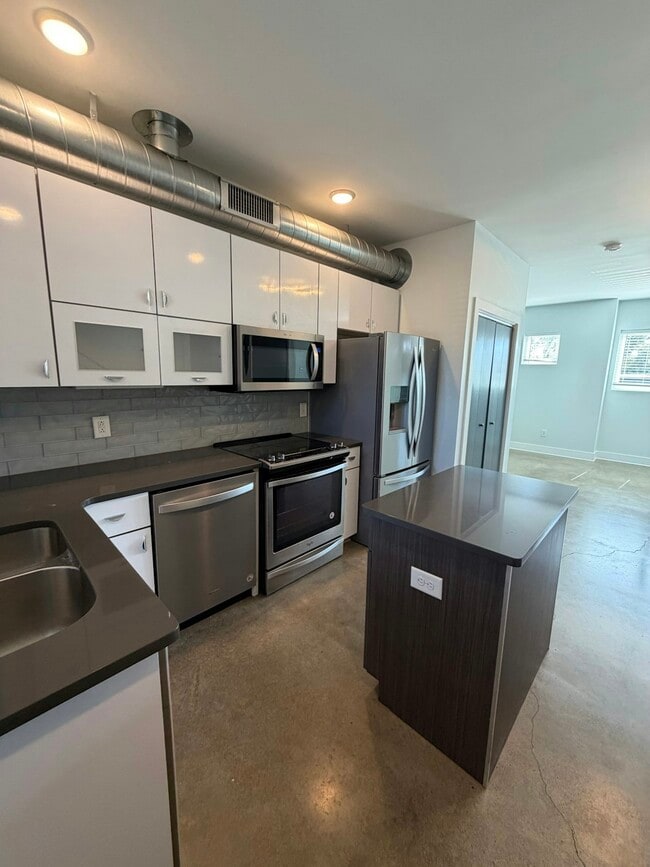 Photo - 86 Evanston Ave Townhome