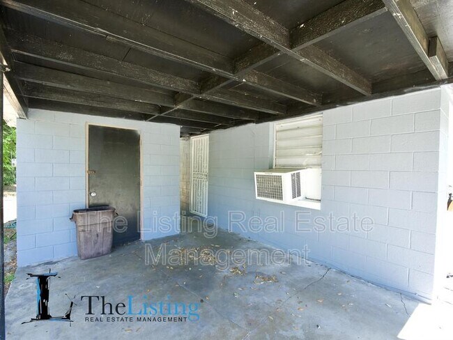 Foto del edificio - 2940 W 23rd St