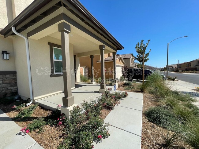 Building Photo - 25432 Cetara Dr