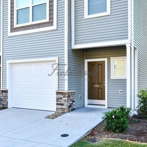 Building Photo - 100 Bluet Ln