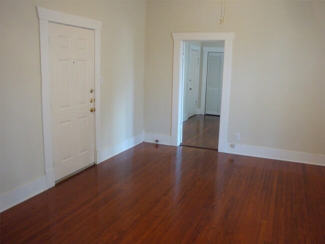 Building Photo - 3416 Morrison St